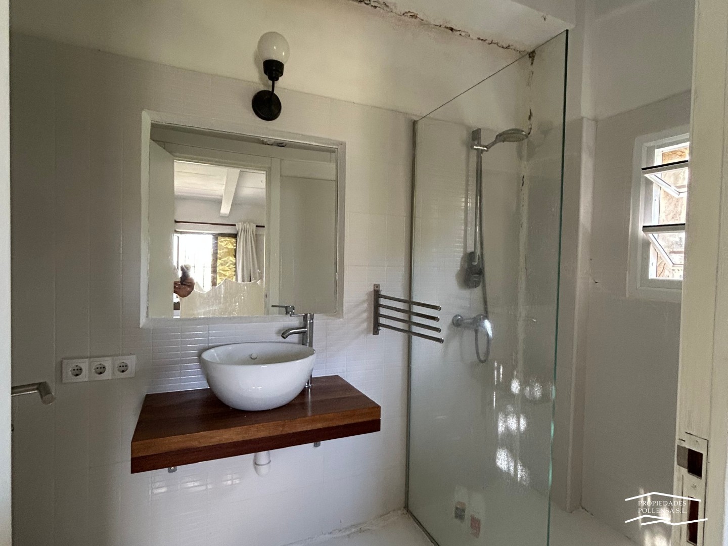 MEDITERRANEAN VILLA WITH TWO HOUSES NEAR BOQUER, POLLENSA.