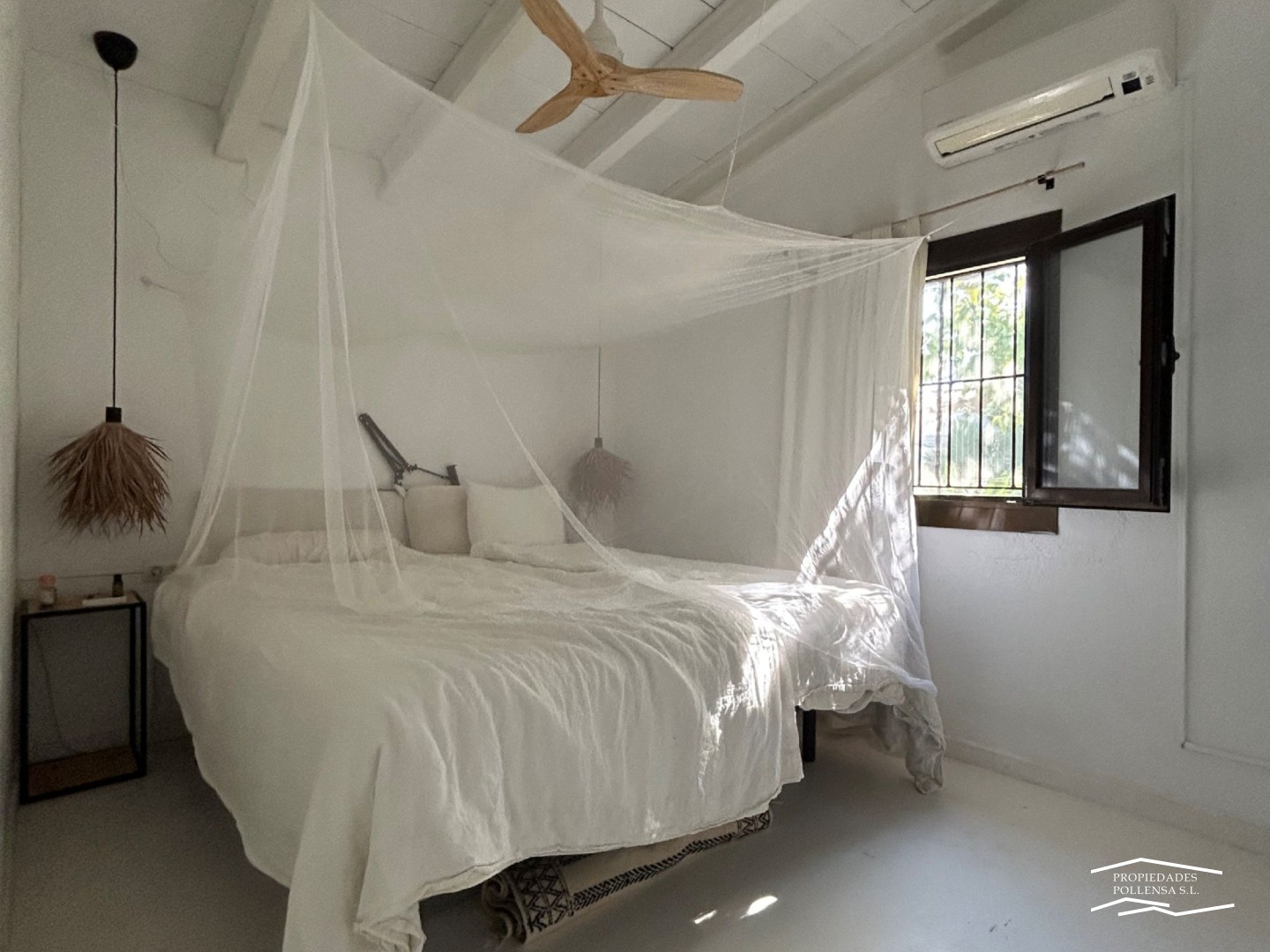 MEDITERRANEAN VILLA WITH TWO HOUSES NEAR BOQUER, POLLENSA.