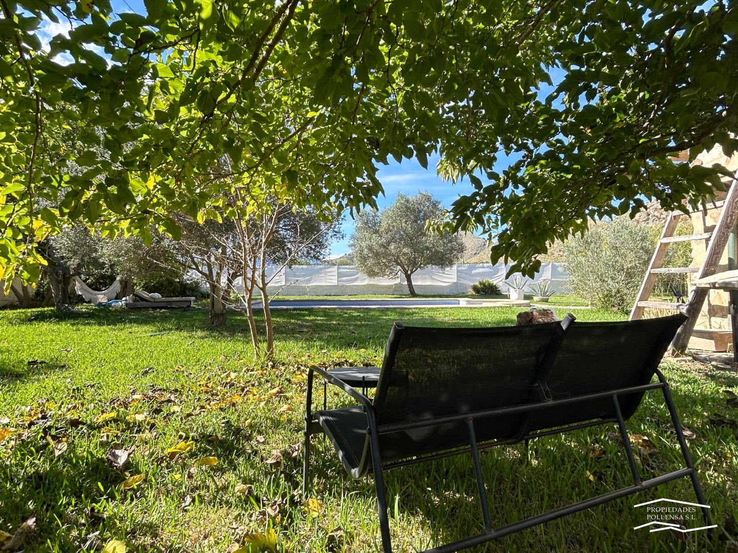 MEDITERRANEAN VILLA WITH TWO HOUSES NEAR BOQUER, POLLENSA.