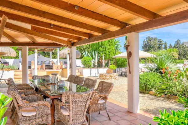 FANTASTIC FINCA RUSTICA  WITH  POOL IN  PUERTO DE POLLENSA 