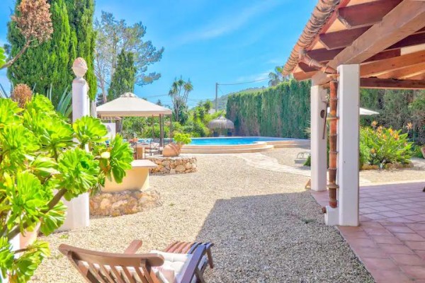 FANTASTIC FINCA RUSTICA  WITH  POOL IN  PUERTO DE POLLENSA 