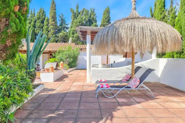 FANTASTIC FINCA RUSTICA  WITH  POOL IN  PUERTO DE POLLENSA 