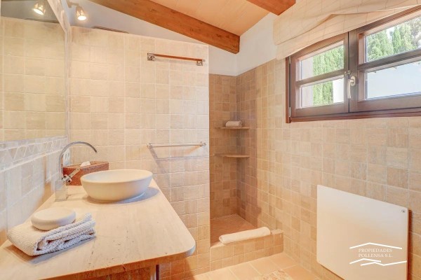 FANTASTIC FINCA RUSTICA  WITH  POOL IN  PUERTO DE POLLENSA 