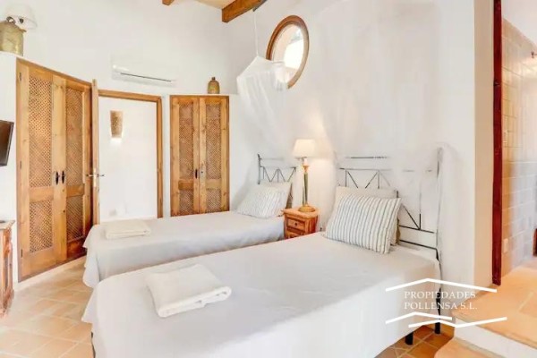 FANTASTIC FINCA RUSTICA  WITH  POOL IN  PUERTO DE POLLENSA 