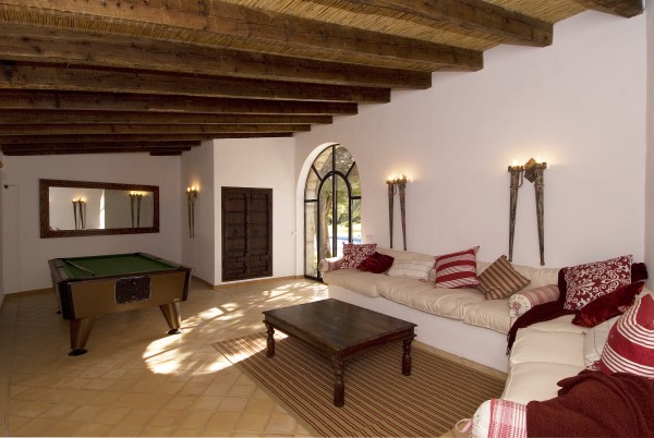 LUJOSA MANSION CERCA DE POLLENSA, DE 21.000M2           