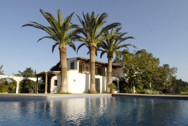 LUJOSA MANSION CERCA DE POLLENSA, DE 21.000M2           